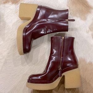 Chloé Leather Ankle Boots in obscure purple size 37 never worn